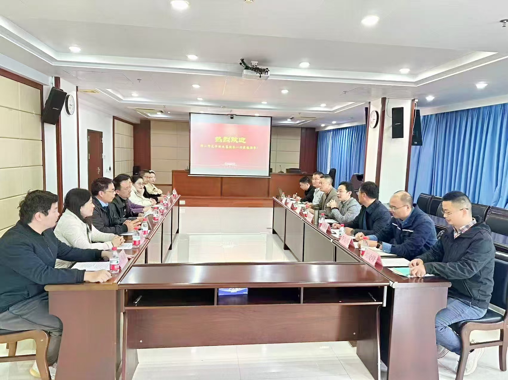 韩山师范学院海洋生物学科技创新团队赴自然资源部汕头海洋中心调